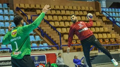 كرة اليد،  الأهلي يتقدم على الزمالك في الشوط الأول 