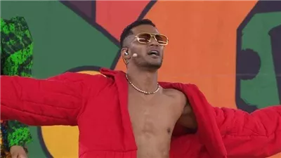 محمد رمضان يكشف موقفه من شرب الكحوليات بطريقة ساخرة (فيديو) 