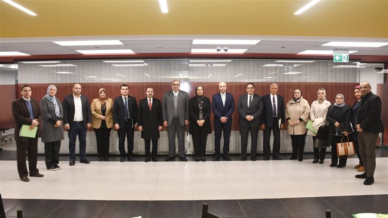 جامعة عين شمس، فيتو