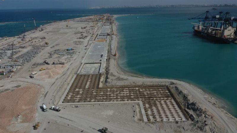 محطة الحاويات بميناء