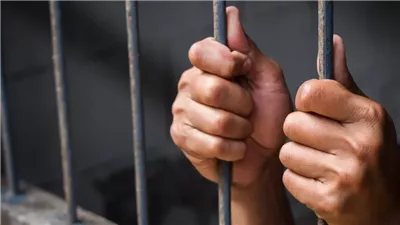 حبس مهندس لإدارته شبكة لتوزيع خدمات الإنترنت على المواطنين بدون ترخيص