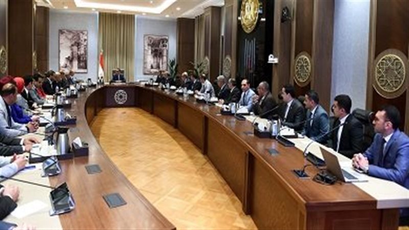 معلومات الوزراء يستعرض