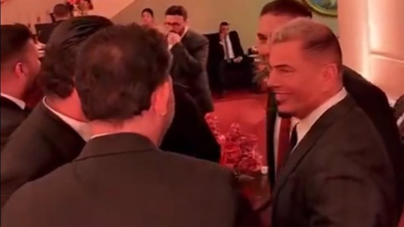 عمرو دياب وعمرو مصطفى