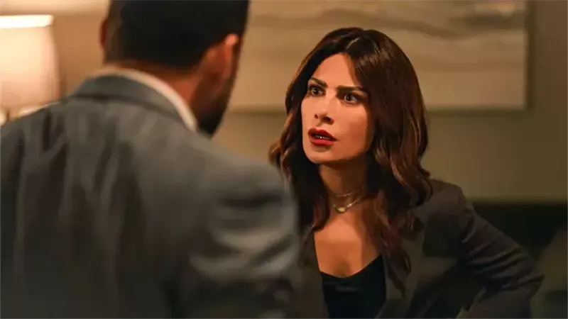 بين السطور، فيتو