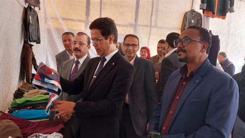 المعرض الخيري لطلاب