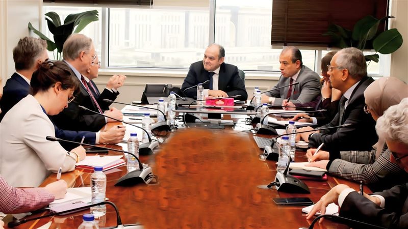 وزير الصناعة، فيتو