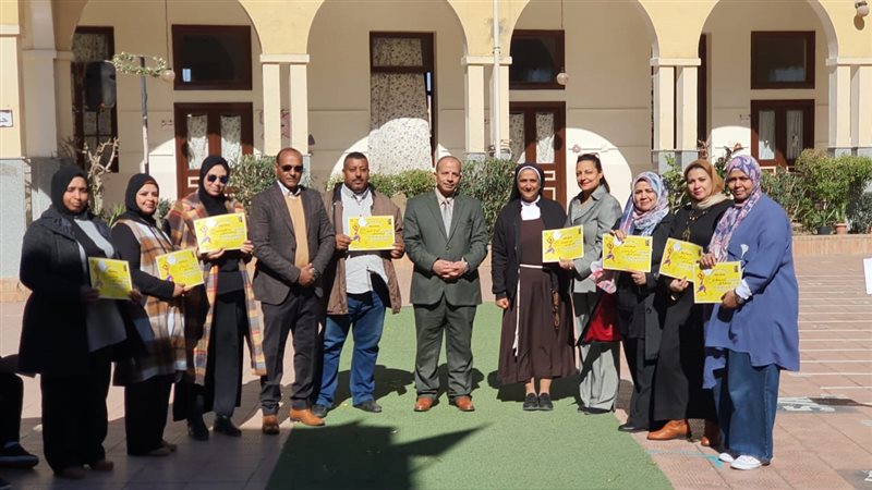 تكريم الطلاب والمشرفين