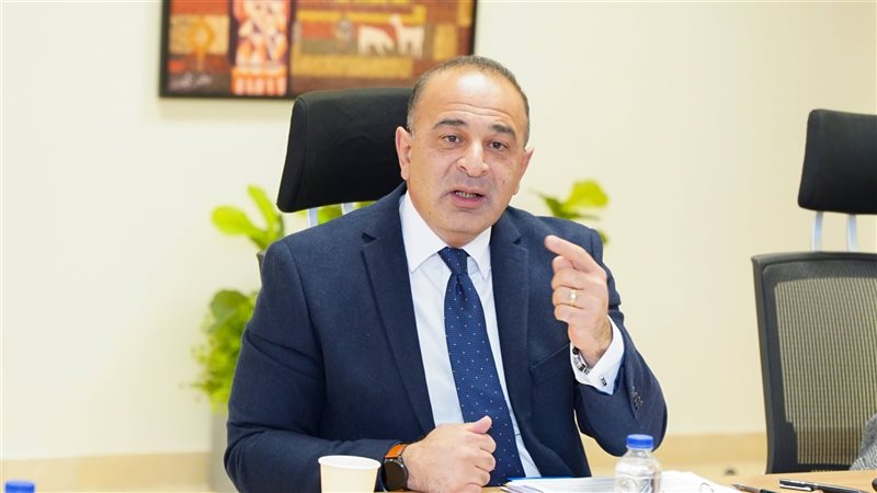 الدكتور احمد كمالي