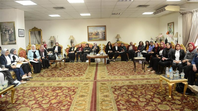 برنامج المرأة تقود