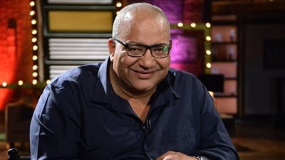 في ظهور إعلامي نادر، بيومي فؤاد رفقة أسرته ضيفا على 