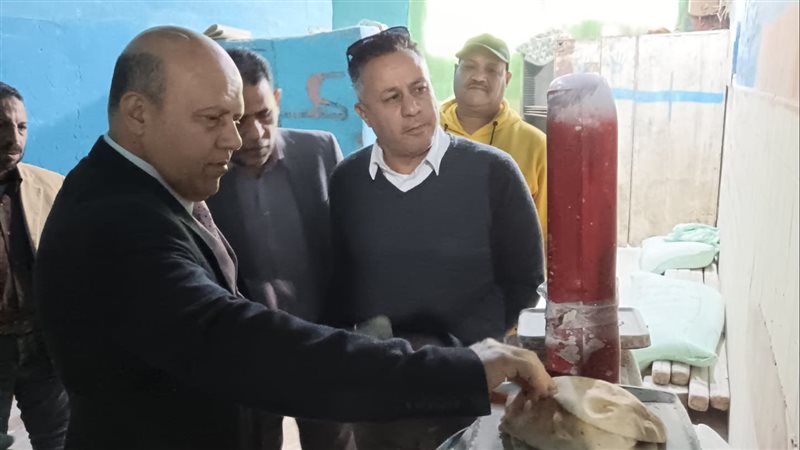 المخابز ومنافذ السلع