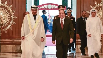 السيسي يودع بن زايد عقب زيارة أخوية للعلمين الجديدة