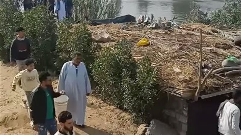  غرق معدية نكلا