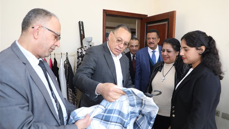 افتتاح معرض السلع