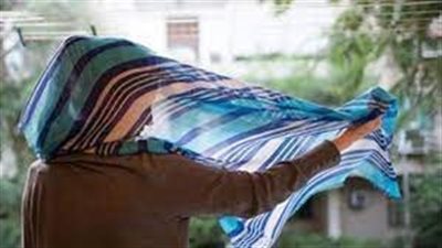 تفسير حلم خلع الحجاب في المنام وعلاقته بارتكاب المعاصي والذنوب 