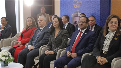 مايا مرسي: إطلاق المساعدة الذكية يعزز التنمية الإدارية فى الجهاز الإداري للدولة