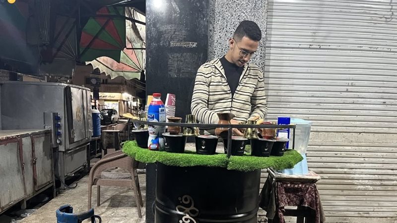 شاب يبدع في تحضير