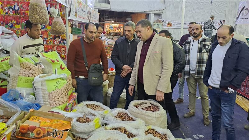 جانب من المعرض بدمنهور،فيتو