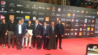 جلباب صعيدي على السجادة الحمراء في رابع أيام مهرجان الجونة | صور