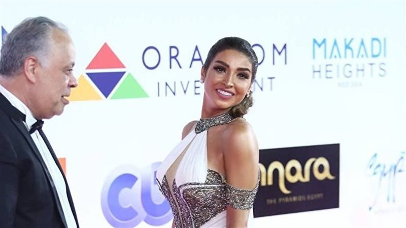الفنانة روجينا 
