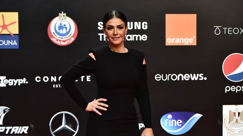 الفنانة بسمة
