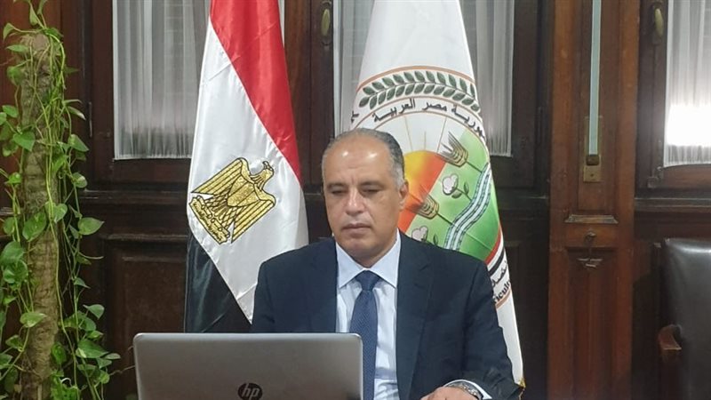 الدكتور علاء عزوز