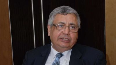 مستشار الرئيس يكشف احتمالية دخول البلاد في موجة خامسة لكورونا|فيديو