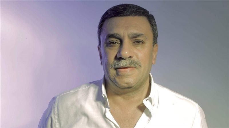 مدرب تنس الطاولة