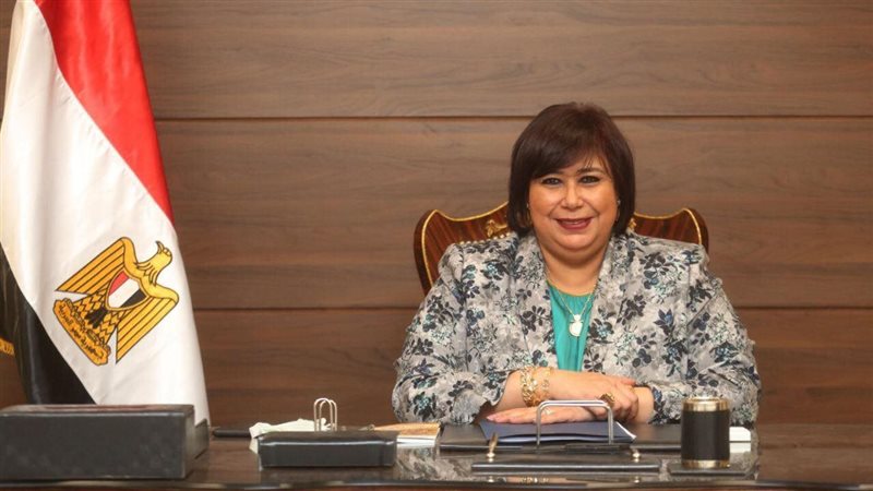 الدكتورة إيناس عبد