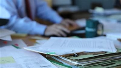 التحفظ على سيارة المتهمين في تبادل إطلاق النار مع قوات الأمن بالصف