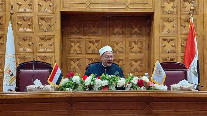  الدكتور شوقي علام،