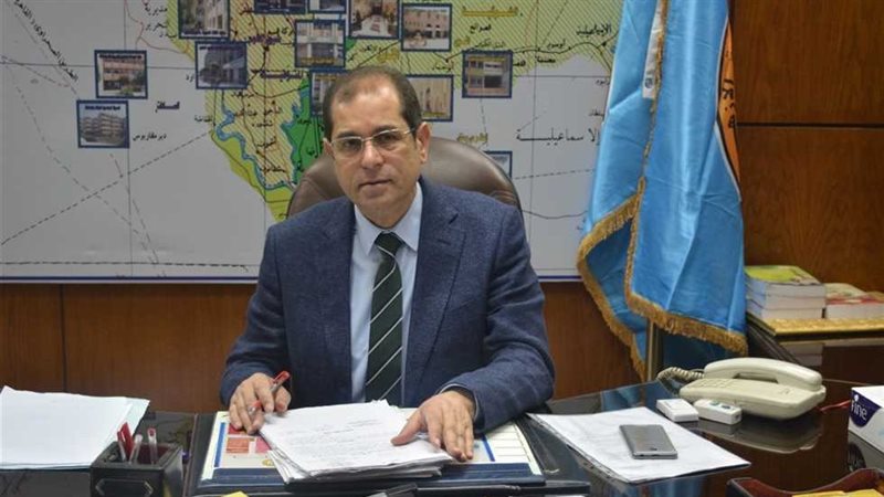  الدكتور يوسف عامر