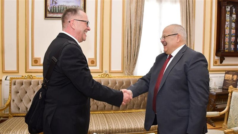 الخشت يستقبل وفد