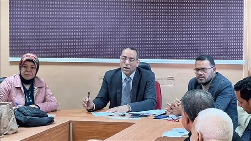 أيمن عبد الغنى مدير