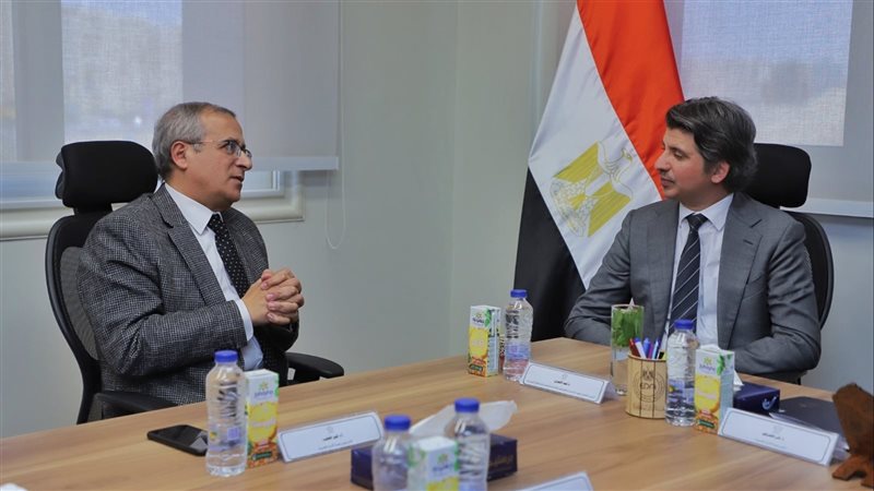 لقاء رئيس هيئة الدواء
