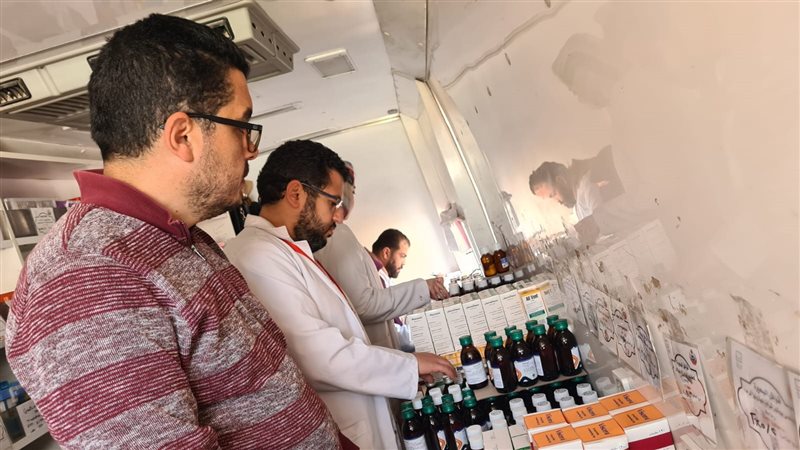 جانب من القافلة الطبية