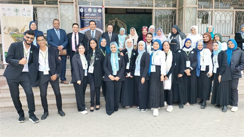 جامعة عين شمس، فيتو