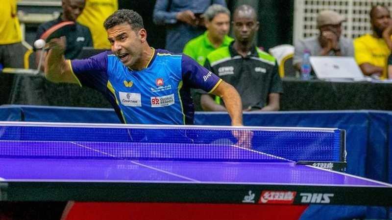 عمر عصر ينافس على