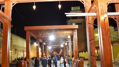 محافظ أسوان: الالتزام بمواعيد فتح وغلق المحال خلال شهر رمضان لتلافي العقوبات