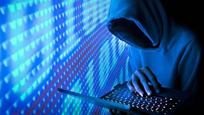 حبس وغرامة، عقوبة استخدام حساب خاص لتسهيل ارتكاب جريمة معاقب عليها قانونًا 