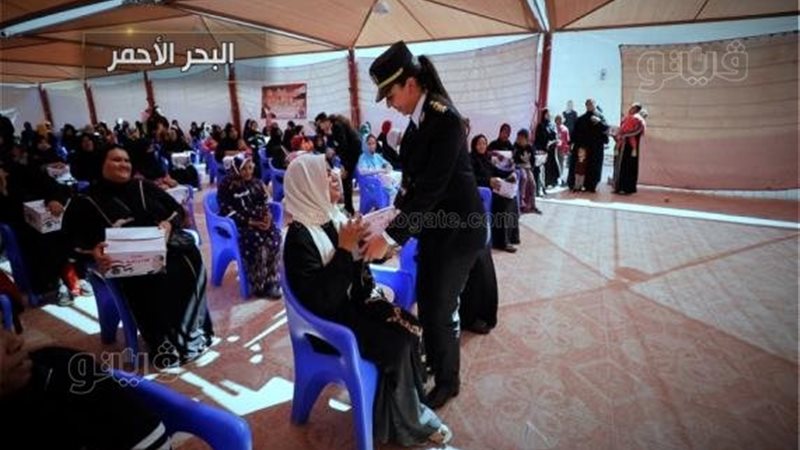  الداخلية تواصل توزيع