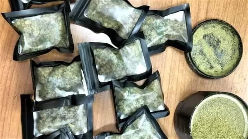 المضبوطات بحوزة رجال