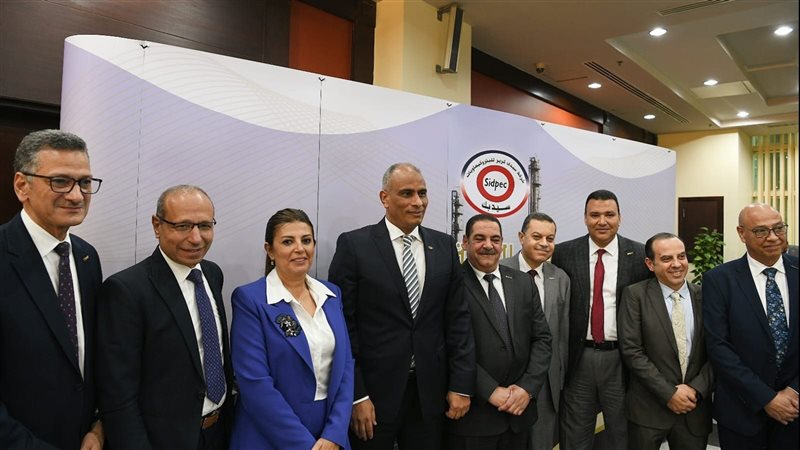 قيادات سيد بك،فيتو