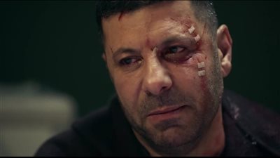 مسلسل صلة رحم الحلقة الأولى، إياد نصار ويسرا اللوزي يتعرضان لحادث أليم 