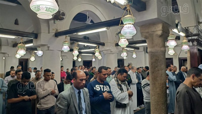 اثناء الصلاة، فيتو