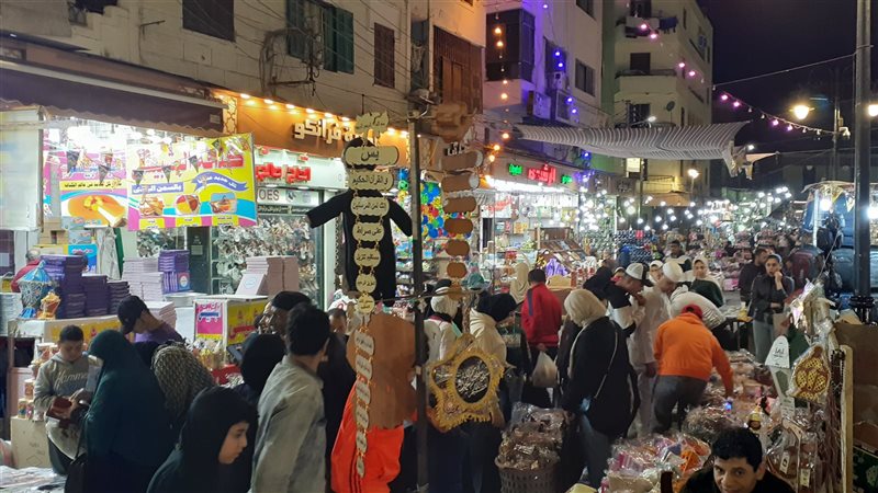 فوانيس رمضان تزين