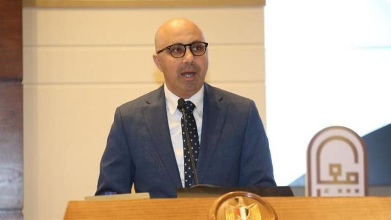 أحمد بهى رئيس هيئة