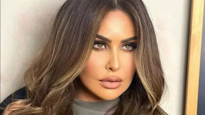 الفنانة مي سليم،