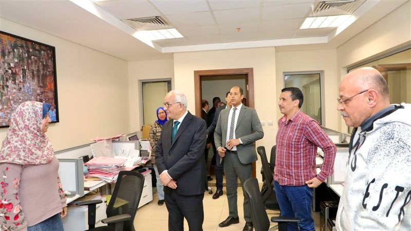 وزير التربية والتعليم،
