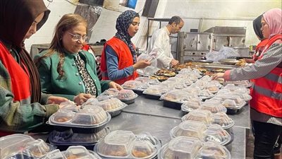 قومي المرأة: مطبخ المصرية ينتج مئات الوجبات لقرى حياة كريمة بالإسماعيلية (صور) 